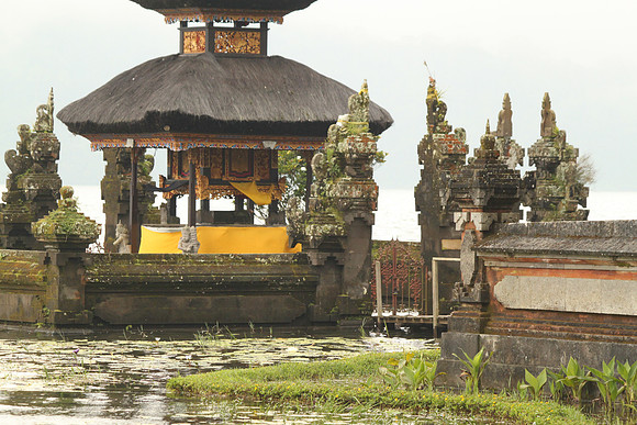 Bratan Lake