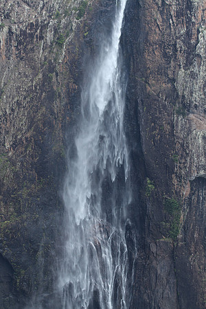 Wallaman Falls.