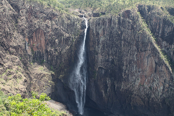 Wallaman Falls
